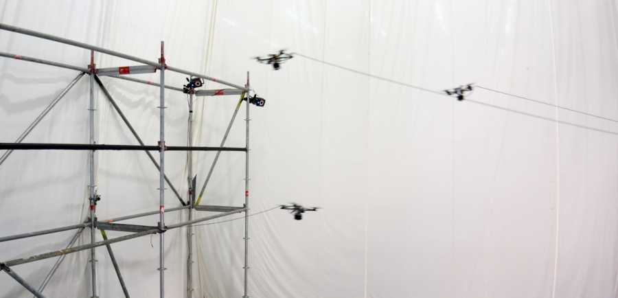 Enlarged view: Flying machines spanning the load-bearing links